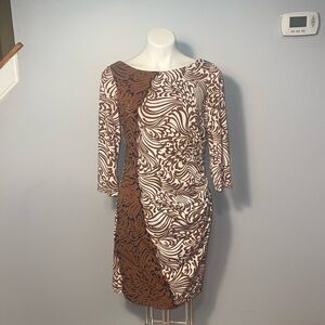 Muse Draped Back Bodycon dress. Brown abstract print. Size 12. 3/4 sleeves